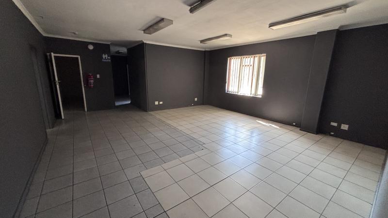 To Let Commercial Property for Rent in Montague Gardens Western Cape